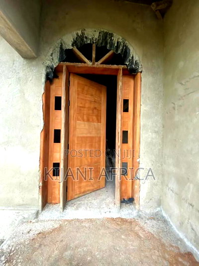 3bdrm Bungalow in Kamulu for sale - Image 10