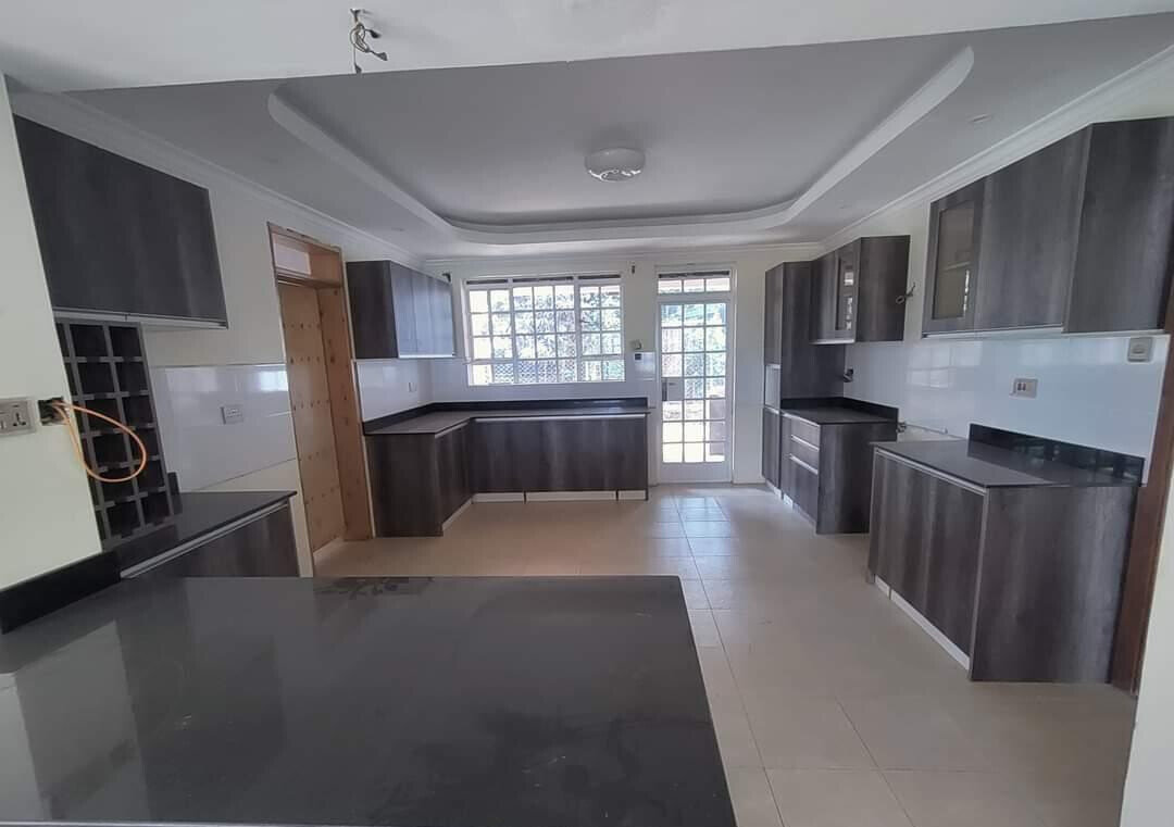 4-Ensuite Townhouse with DSQ & 24/7 Security – Karen