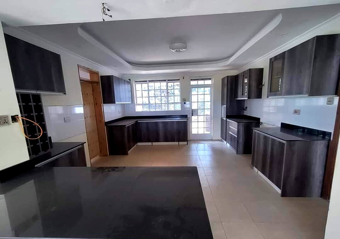 4-Ensuite Townhouse with DSQ & 24/7 Security – Karen