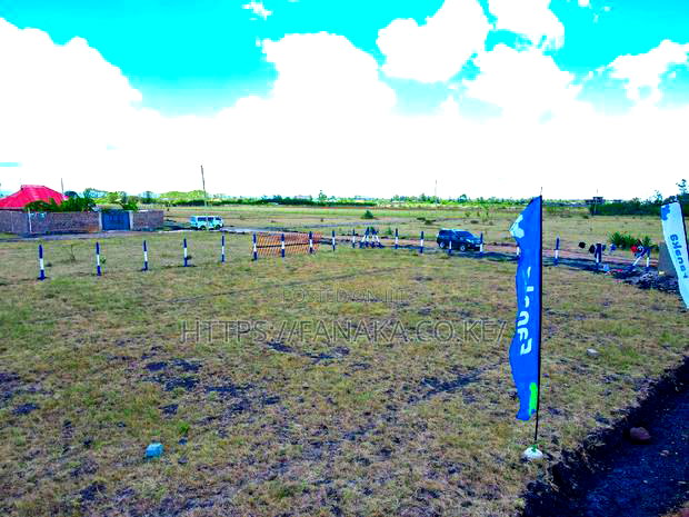 Jujafarm Plots Near the Road