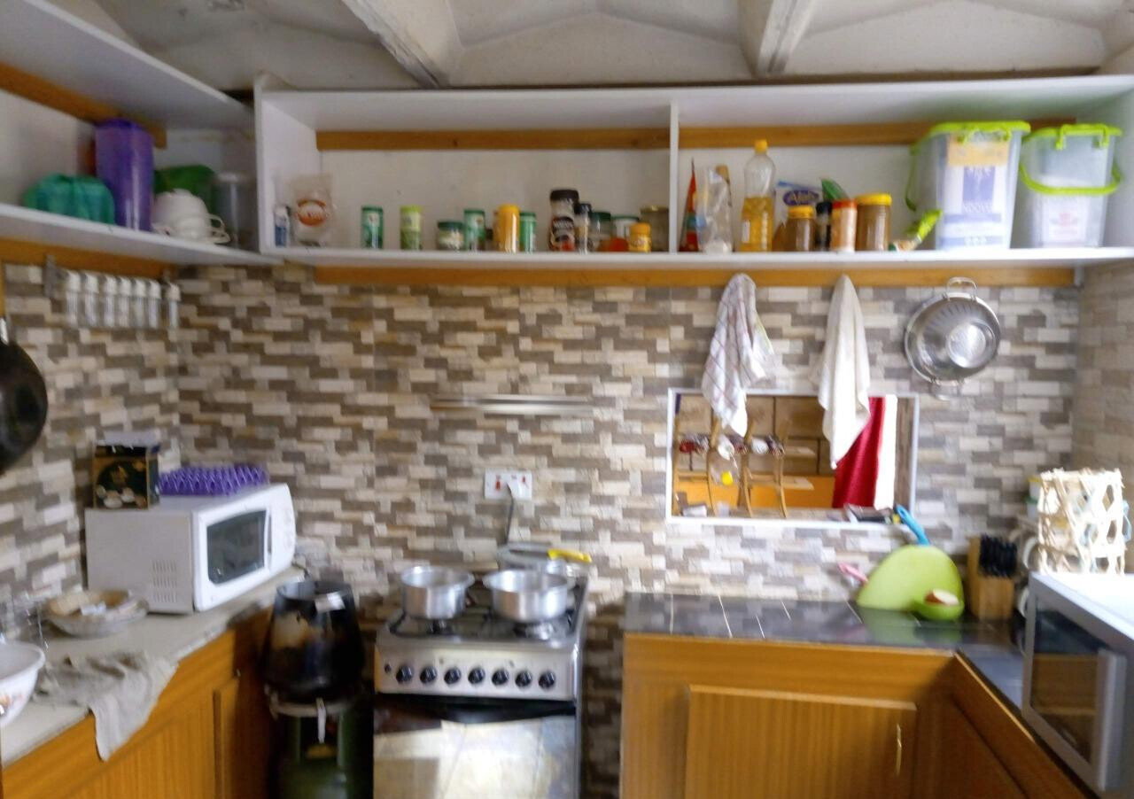 4BR Rustic Townhouse with Fruit Garden & Fireplaces - Makeresha