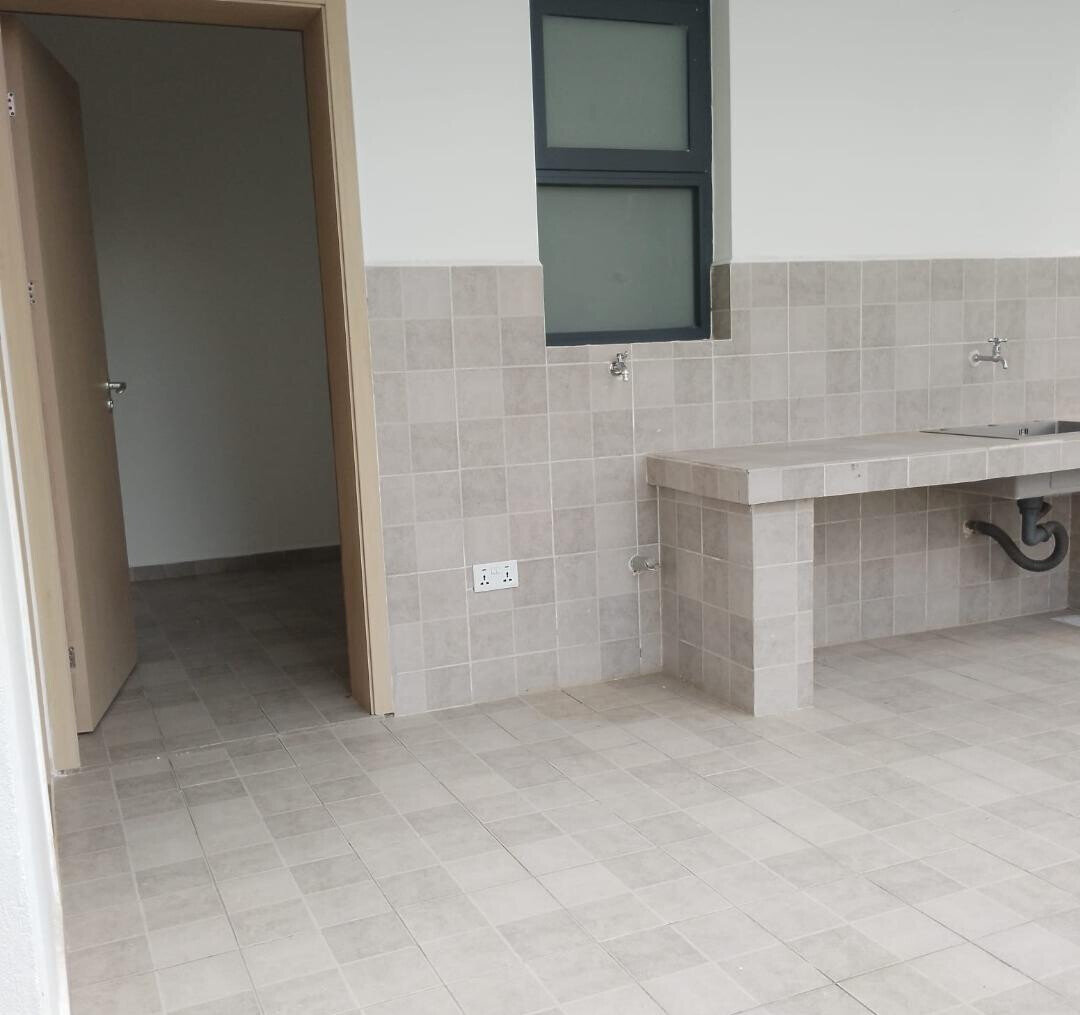 4BR All-Ensuite Villa with Pool & DSQ - Maasai Road, Rongai