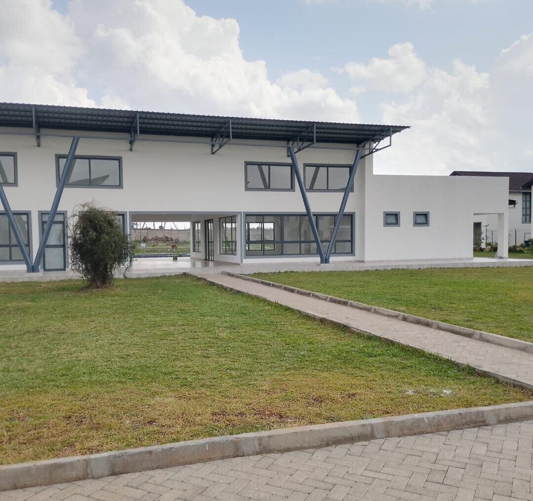 4BR All-Ensuite Villa with Pool & DSQ - Maasai Road, Rongai