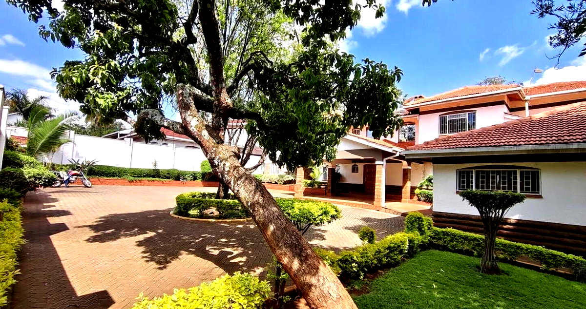 Half-Acre Standalone Mansion with Guest House – Rosslyn