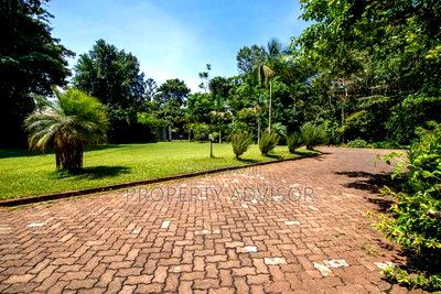 3bdrm Mansion in 3 Acres Muthaiga for sale - Image 8