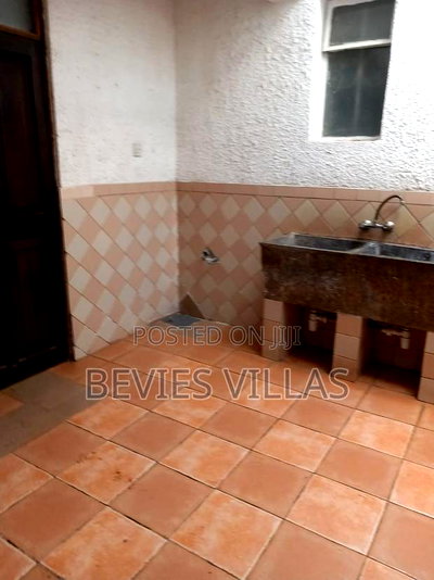 3bdrm Townhouse / Terrace in Kilimani, Hurlingham for rent - Image 10