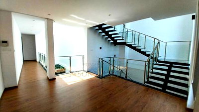 4bdrm Villa in Peponi Road, Parklands/Highridge for sale - Image 5