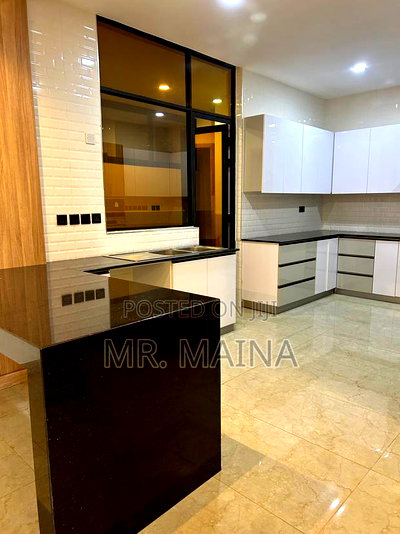 4 Bedroom All Ensuite Apartment at Silverdeck Spring Valley - Image 5