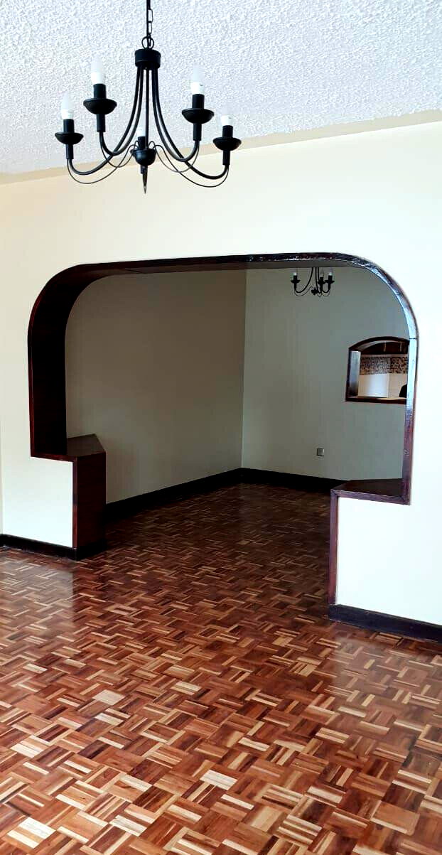Newly Refurbished 4BR Townhouse with Private Garden - Westlands