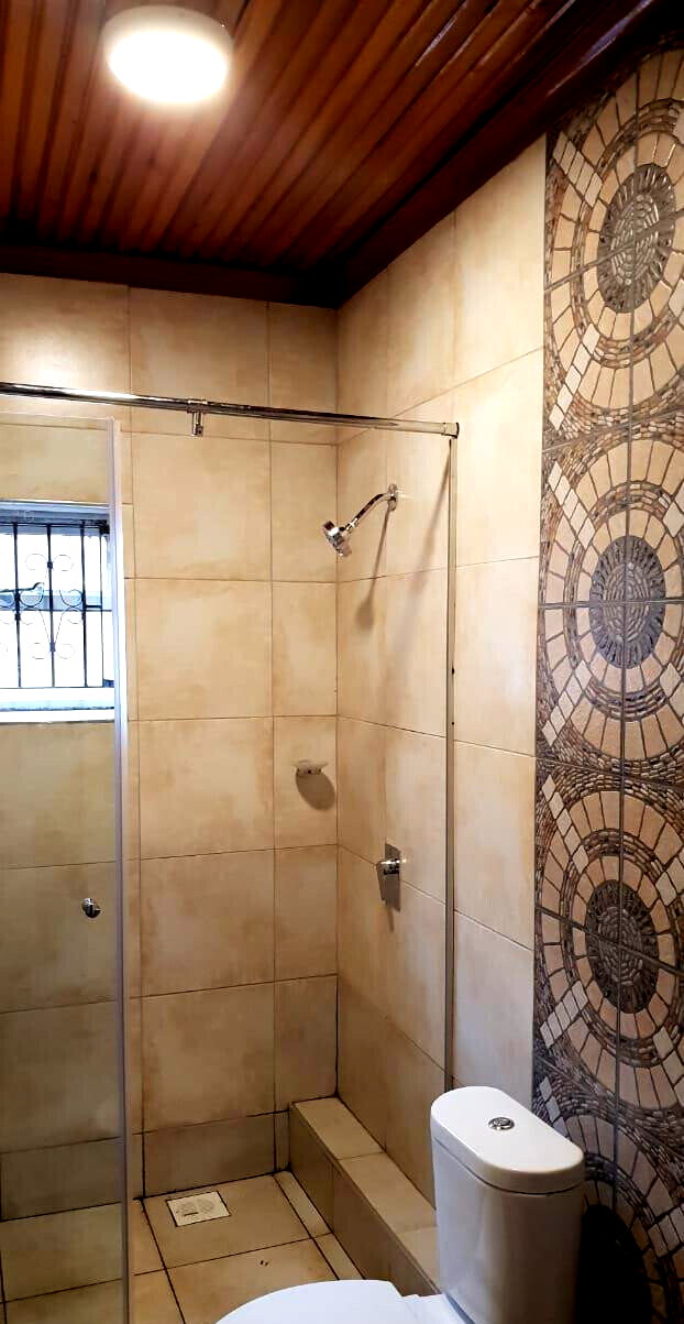Newly Refurbished 4BR Townhouse with Private Garden - Westlands