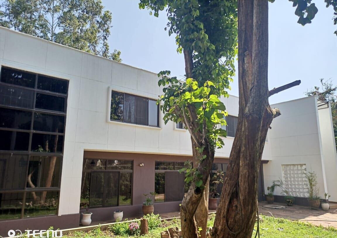 Half Acre 6BR Haven at KSh 520K