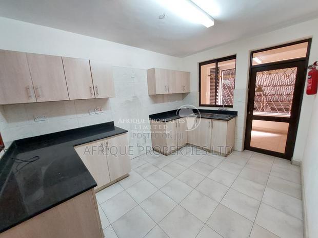 3bdrm Apartment in Parkland, Parklands/Highridge for rent