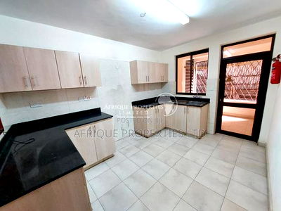 3bdrm Apartment in Parkland, Parklands/Highridge for rent - Image 2