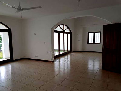 4bdrm Villa in Nyali Mkomani for rent - Image 2