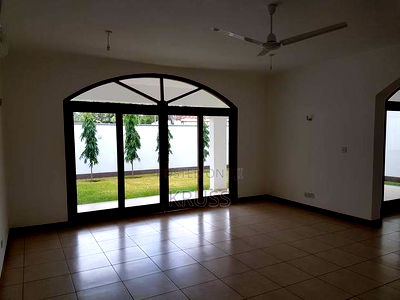 4bdrm Villa in Nyali Mkomani for rent - Image 8