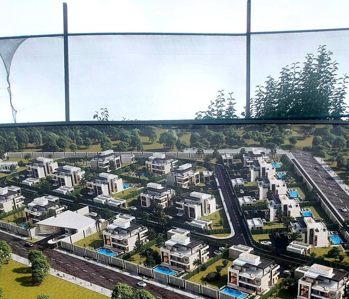 5-Ensuite Townhouse with Heated Pool & Rooftop Deck – Hardy, Karen