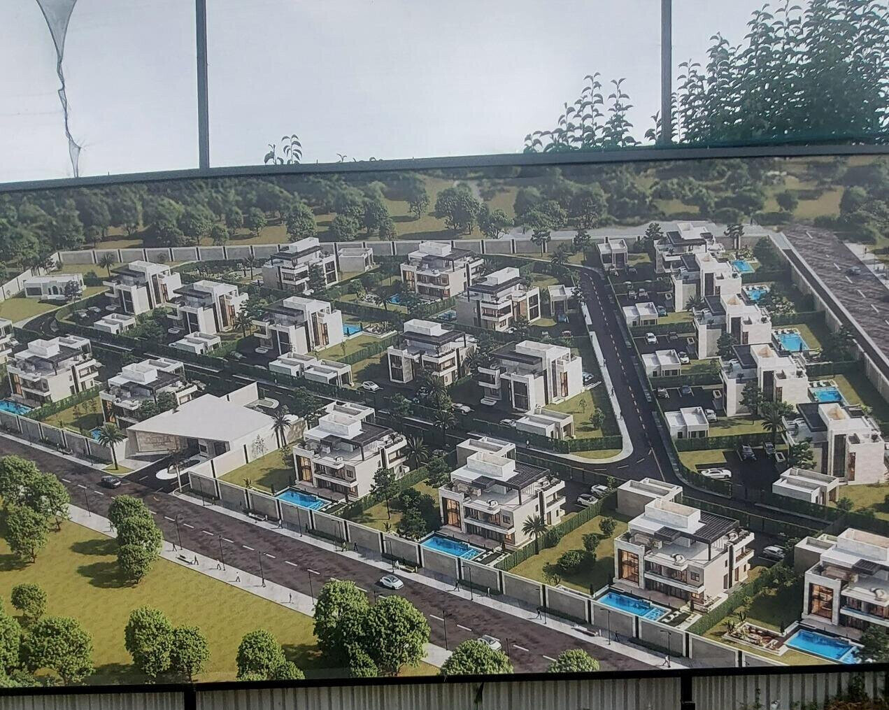 5-Ensuite Townhouse with Heated Pool & Rooftop Deck – Hardy, Karen