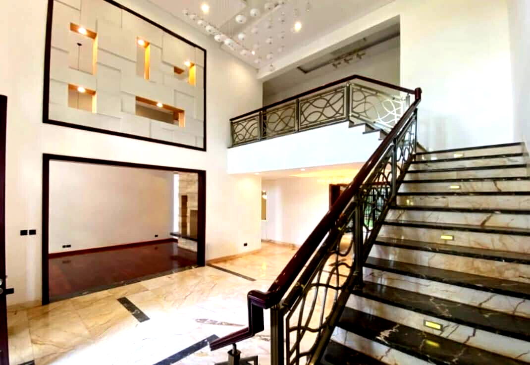 Ambassadorial 5BR Home on 0.75 Acre with Temple & Gym - Runda