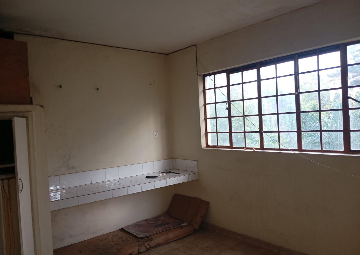 3BR Low-Rise Gem with Backup Power - Westlands Avenue