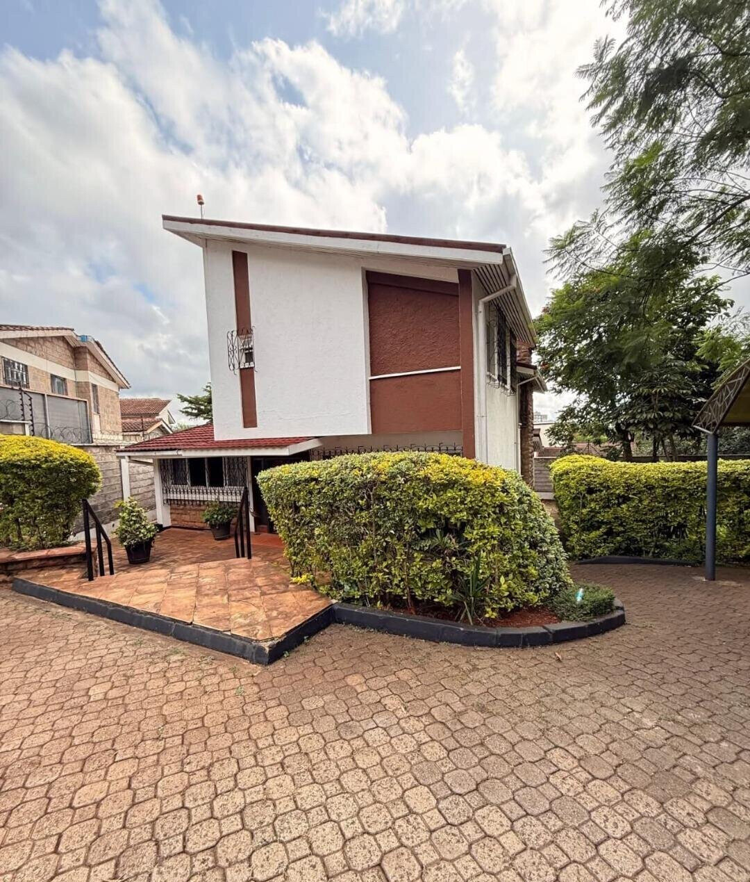 0.2 Acre Garden Home with Parking