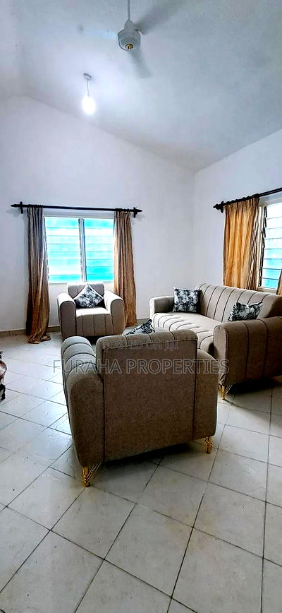 2bdrm Bungalow in Bamburi for sale - Image 4