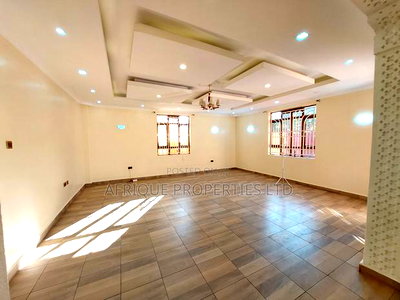 5bdrm Mansion in Membley for rent - Image 1