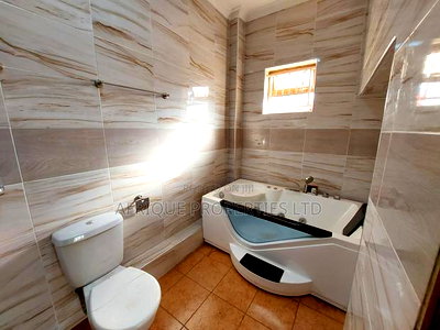 5bdrm Mansion in Membley for rent - Image 14