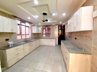 5bdrm Mansion in Membley for rent - Image 3