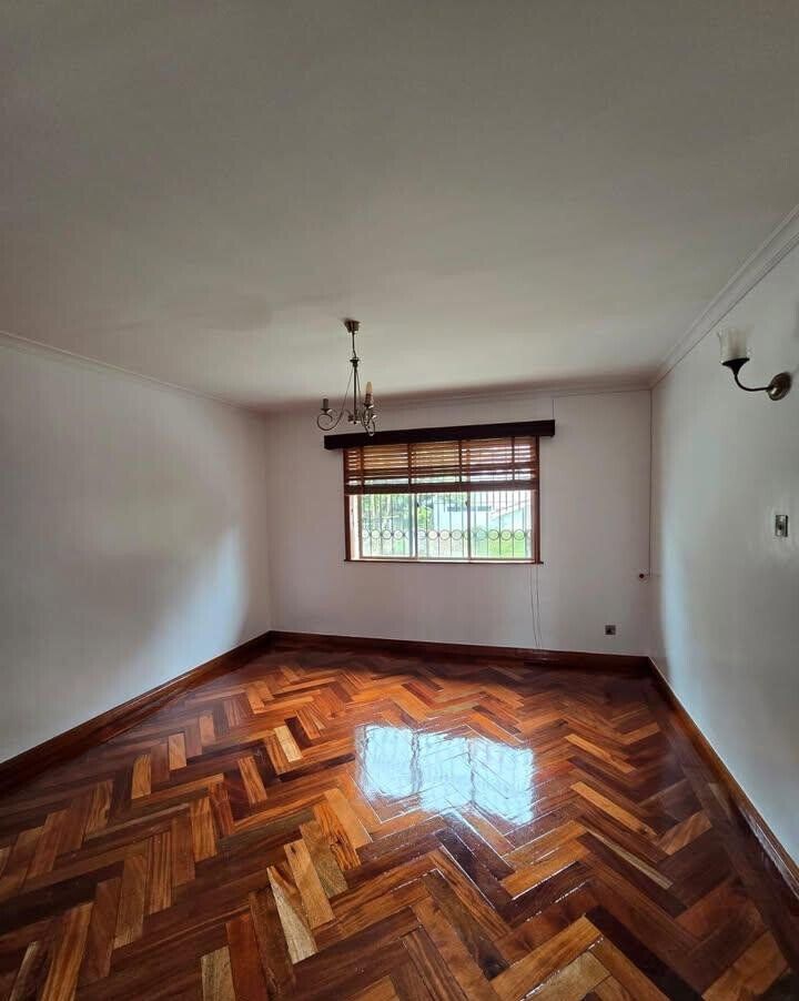 Private 4BR Garden Home with Parking