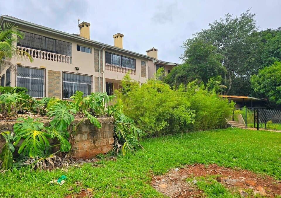 Private 4BR Garden Home with Parking