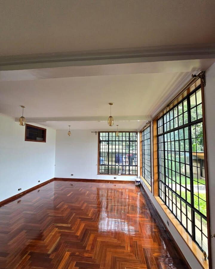Private 4BR Garden Home with Parking