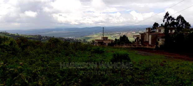 5 Acres Fronting Tarmarc for Sale in Ngong, Maragara Road.