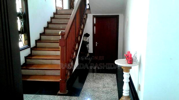 5bdrm House in Kizingo for sale
