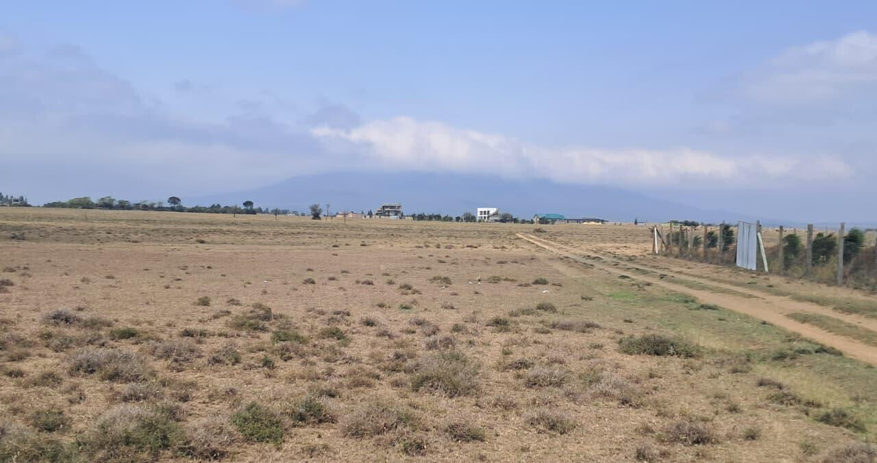 KSh 1.3M Garden Plot with Parking