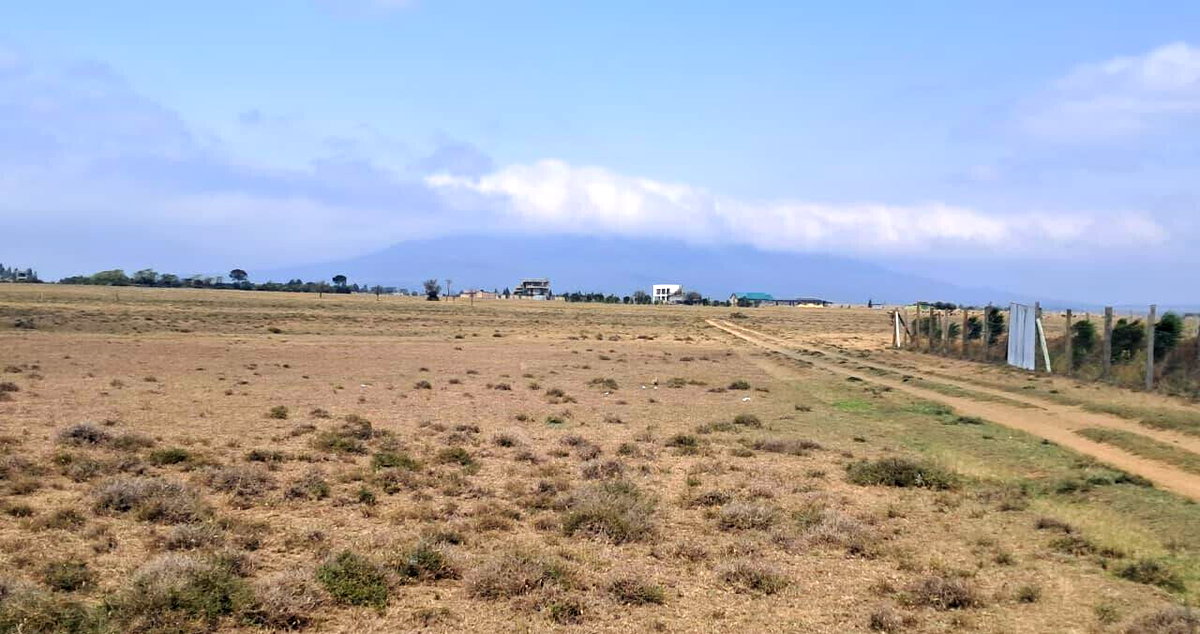 KSh 1.3M Garden Plot with Parking