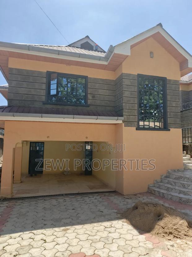 3bdrm Maisonette in Matasia for rent