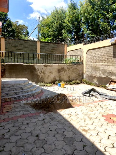 3bdrm Maisonette in Matasia for rent - Image 2