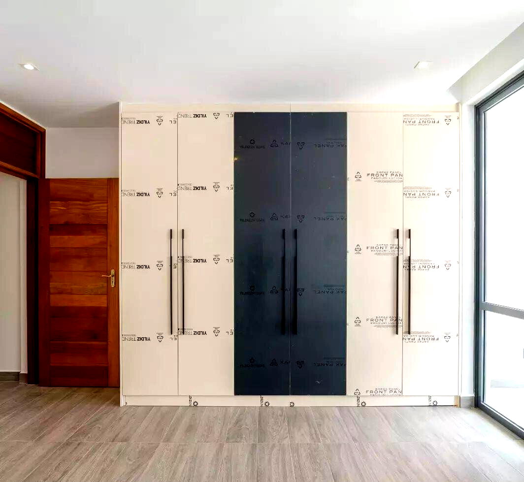 Ultra-Modern 5-Bed Townhouse in Luxury Gated Community - Lavington