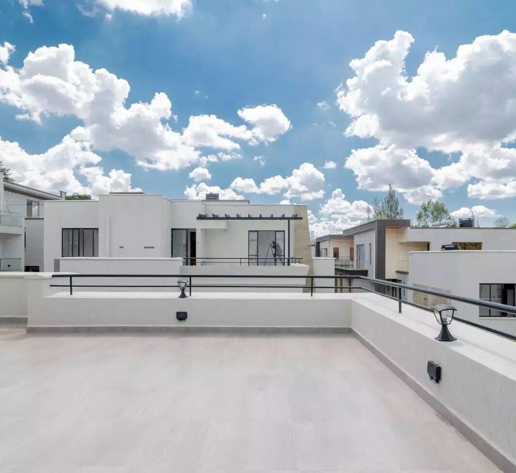 Ultra-Modern 5-Bed Townhouse in Luxury Gated Community - Lavington