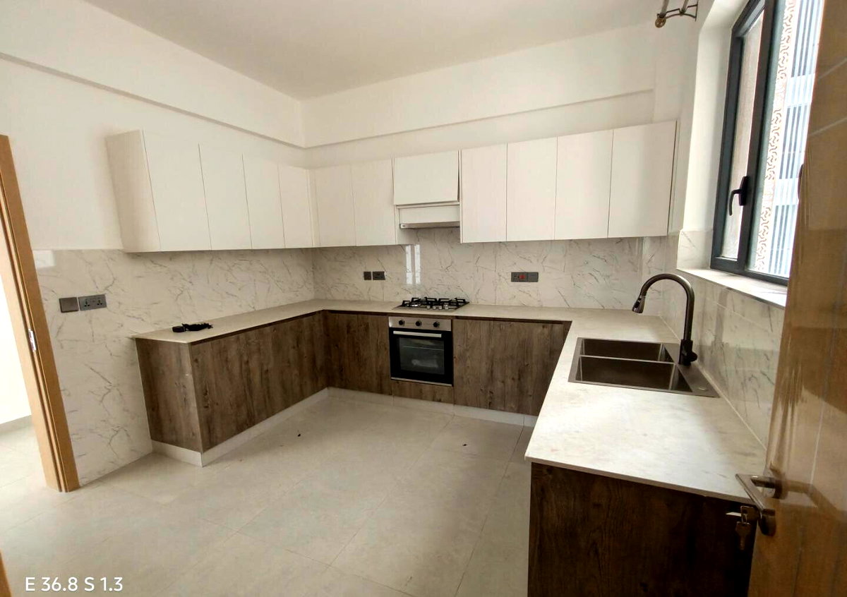 2BR with Fitted Kitchen & Gym Access - Spring Valley
