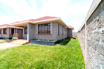 3bdrm Bungalow in Kitengela for sale - Image 8