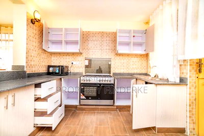 3bdrm Bungalow in Kitengela for sale - Image 4