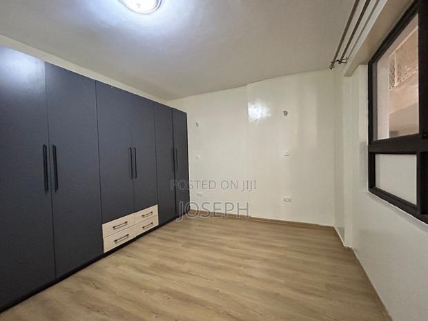 5bdrm Apartment in 3Rd Parklands for sale