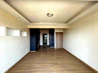5bdrm Apartment in 3Rd Parklands for sale - Image 13