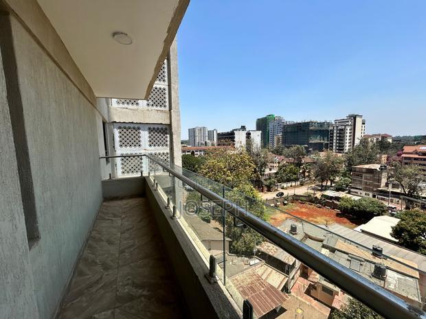 5bdrm Apartment in 3Rd Parklands for sale