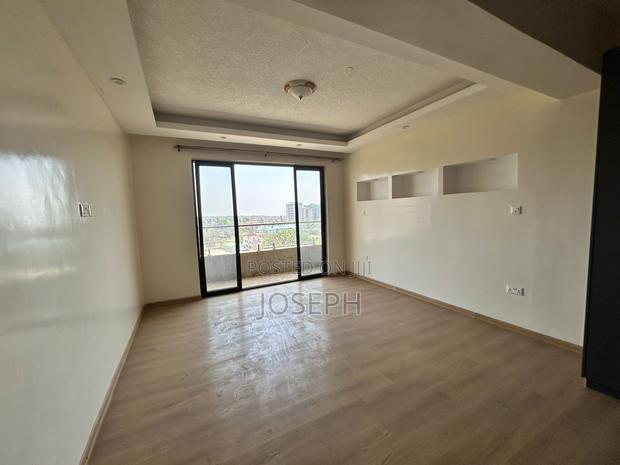 5bdrm Apartment in 3Rd Parklands for sale