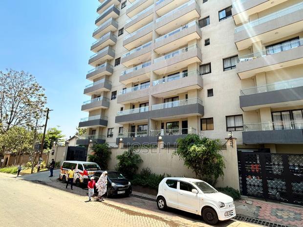 5bdrm Apartment in 3Rd Parklands for sale