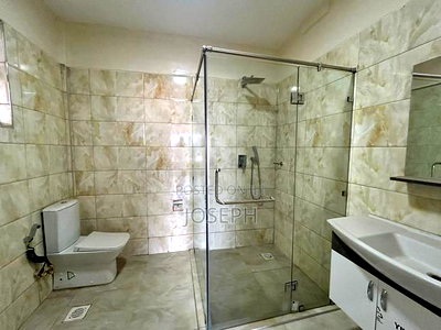 5bdrm Apartment in 3Rd Parklands for sale - Image 14