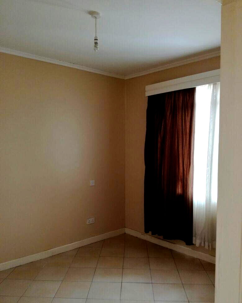 4BR All En-Suite Townhouse with Private Garden - Mlolongo