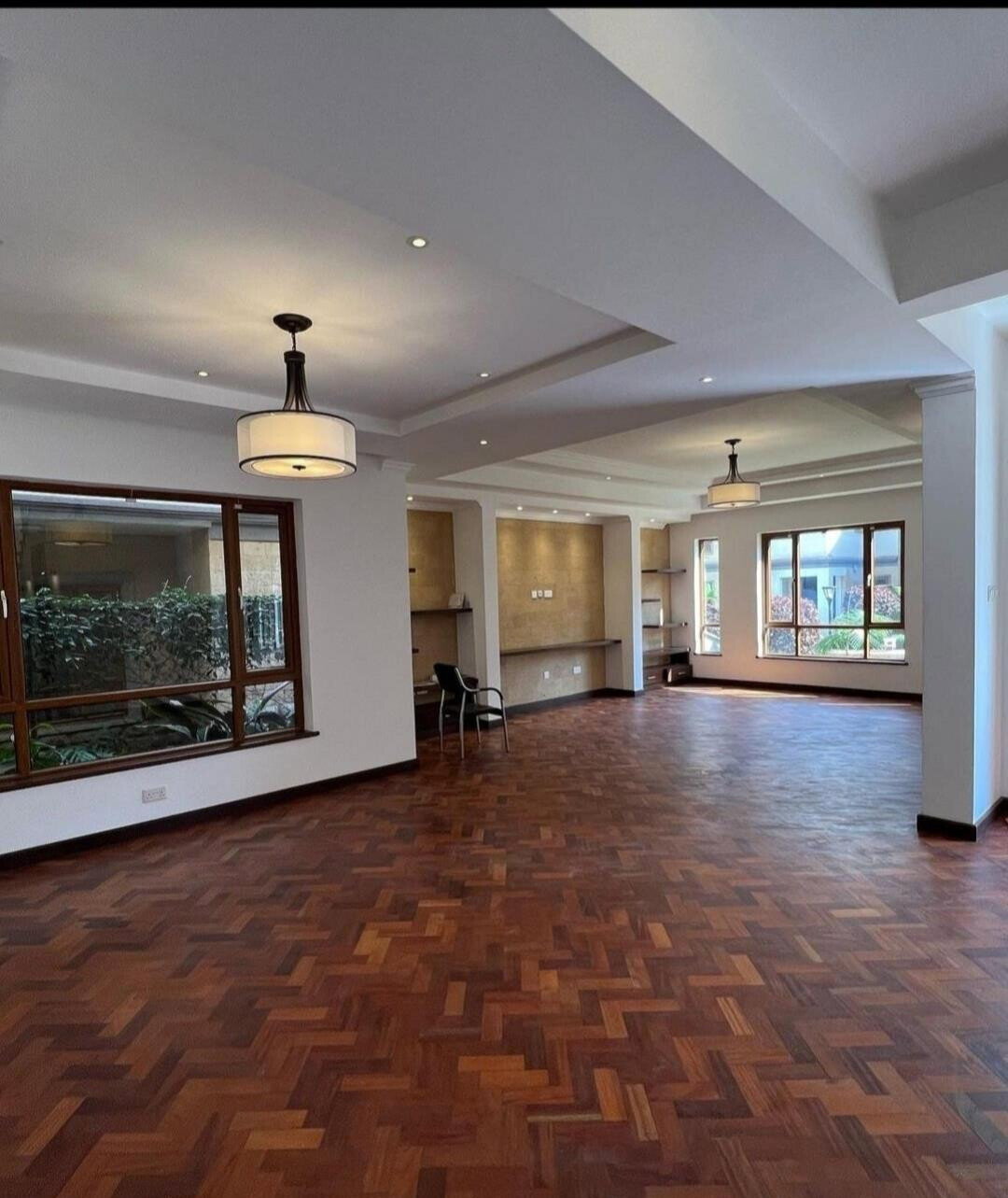 Newly Built 5-Bed Townhouse with Wooden Floors - Lavington
